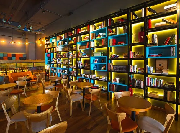 The Library Coffee Bar - Dalam Cafe